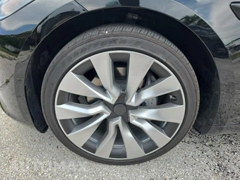 2025 Tesla Model 3 Long Range - miniatura 8