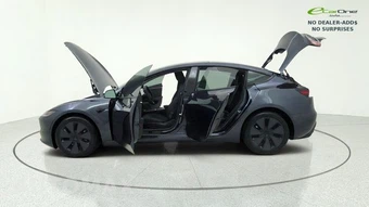 2025 Tesla Model 3 Long Range – miniatura 12