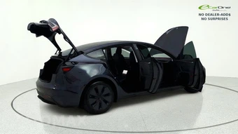 2025 Tesla Model 3 Long Range – miniatura 15