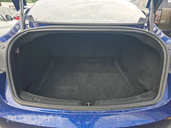 2025 Tesla Model 3 Long Range - miniatura 16