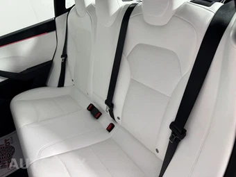 2025 Tesla Model 3 Long Range - miniatura 35