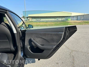 2025 Tesla Model 3 Long Range - miniatura 19