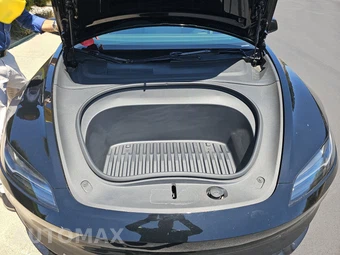 2025 Tesla Model 3 Performance - miniatura 16