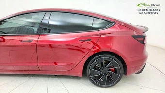 2025 Tesla Model 3 Performance – miniatura 10