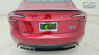 2025 Tesla Model 3 Performance – miniatura 11