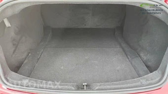 2025 Tesla Model 3 Performance – miniatura 15