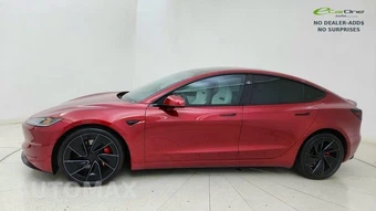 2025 Tesla Model 3 Performance – miniatura 3