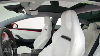 2025 Tesla Model 3 Performance – miniatura 32