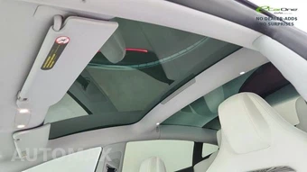 2025 Tesla Model 3 Performance – miniatura 50