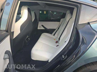 2025 Tesla Model 3 Performance – miniatura 13
