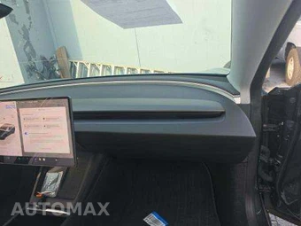2025 Tesla Model 3 Performance – miniatura 19