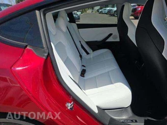 2025 Tesla Model 3 Performance – miniatura 16