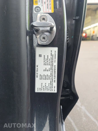 2025 Tesla Model 3 Standard - miniatura 14