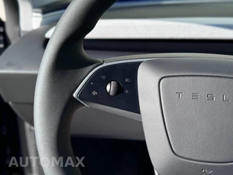 2025 Tesla Model 3 Standard - miniatura 10