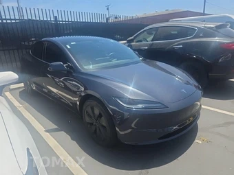 2025 Tesla Model 3 Standard - miniatura 3