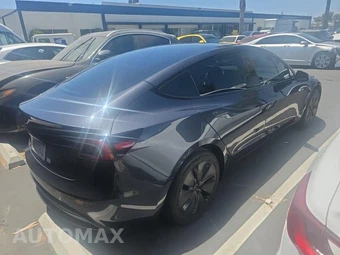 2025 Tesla Model 3 Standard - miniatura 4