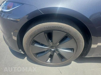 2025 Tesla Model 3 Standard - miniatura 8