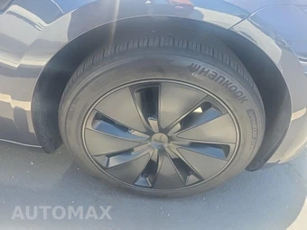 2025 Tesla Model 3 Standard - miniatura 9