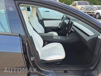 2025 Tesla Model 3 Standard - miniatura 8