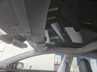 2025 Tesla Model 3 Standard - miniatura 18