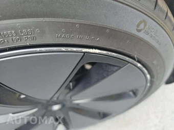 2025 Tesla Model 3 Standard - miniatura 25