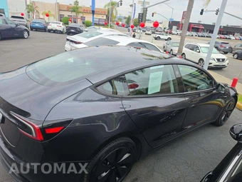 2025 Tesla Model 3 Standard - miniatura 4