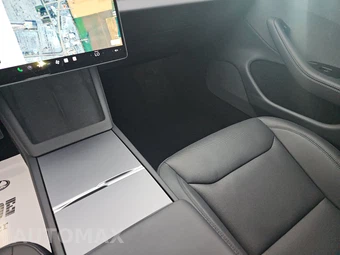 2025 Tesla Model 3 Standard - miniatura 11