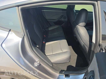 2025 Tesla Model 3 Standard - miniatura 14