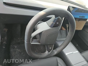 2025 Tesla Model 3 Standard - miniatura 10