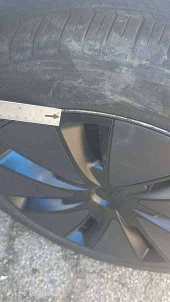 2025 Tesla Model 3 Standard - miniatura 30