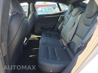 2025 Tesla Model S - miniatura 13