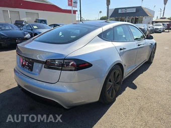 2025 Tesla Model S - miniatura 3