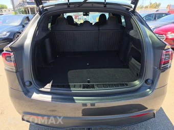 2025 Tesla Model X - miniatura 14