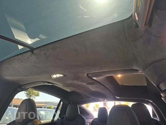 2025 Tesla Model X Plaid - miniatura 11