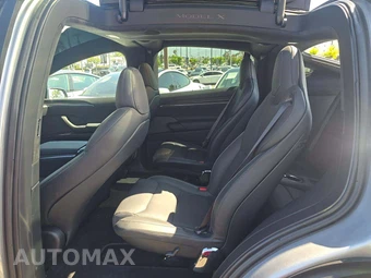 2025 Tesla Model X Plaid - miniatura 13