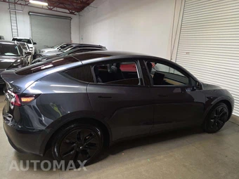 2025 Tesla Model Y Long Range - miniatura 4