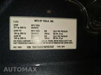 2025 Tesla Model Y Long Range - miniatura 5
