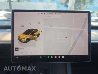 2025 Tesla Model Y Long Range - miniatura 10