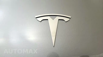 2025 Tesla Model Y Long Range - miniatura 31