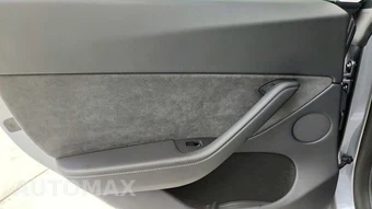 2025 Tesla Model Y Long Range - miniatura 44