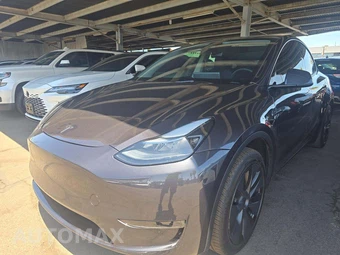 2025 Tesla Model Y Long Range