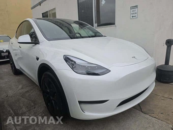 2025 Tesla Model Y Long Range - miniatura 4