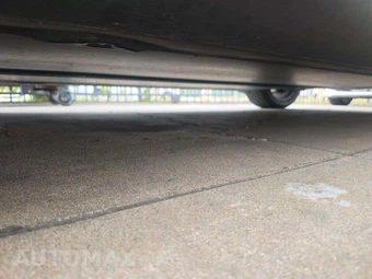 2025 Tesla Model Y Long Range - miniatura 7
