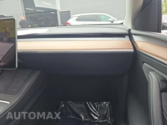 2025 Tesla Model Y Long Range - miniatura 20