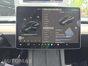 2025 Tesla Model Y Long Range - miniatura 9