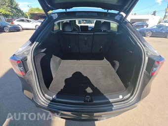 2025 Tesla Model Y Long Range - miniatura 11
