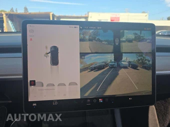 2025 Tesla Model Y Long Range - miniatura 7