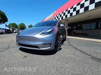 2025 Tesla Model Y Performance