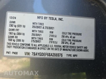 2025 Tesla Model Y Performance - miniatura 17