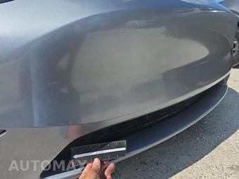 2025 Tesla Model Y Performance - miniatura 23